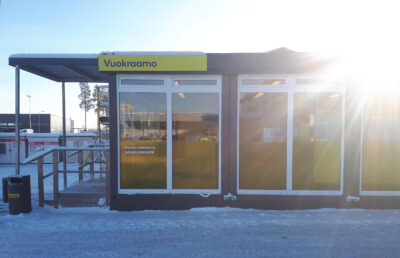 Ramirentin Seinäjoen vuokraamo auringonpaisteessa